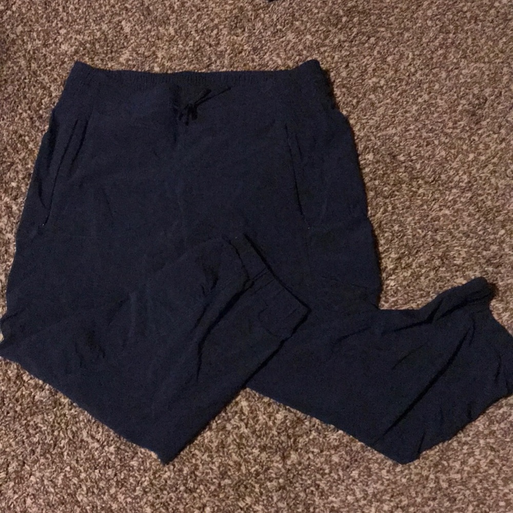 Athleta La Viva capris